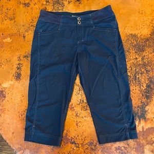 MOVING 🏡 MAKE AN OFFER 🏷 Royal Robbins Crops